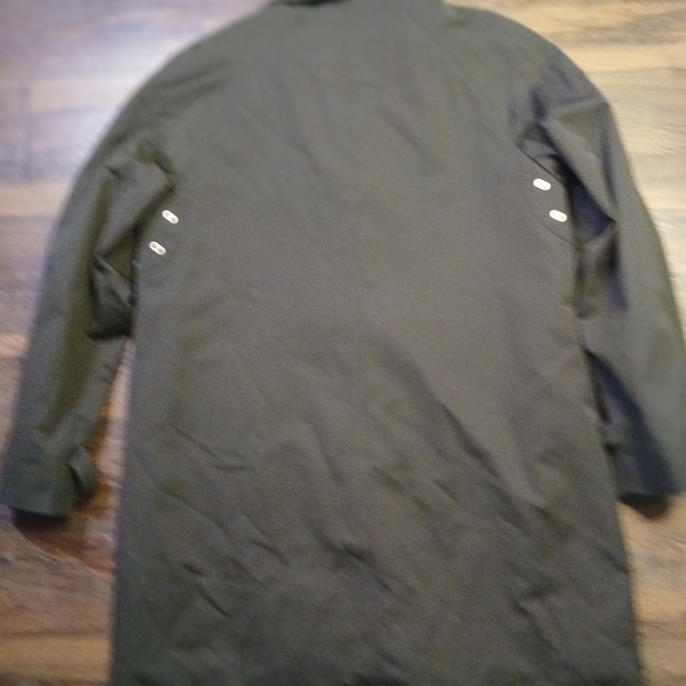 Michael Kors Elegant Black Trench Coat - Picture 5 of 10